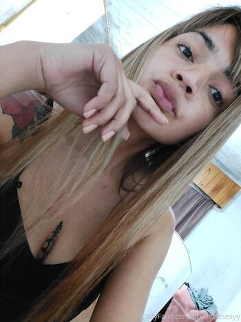 brunettesexyy