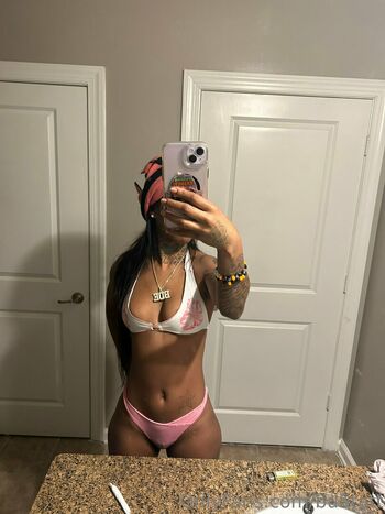 bu5tatt
