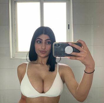Busty Indian