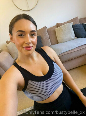 bustybelle_xx