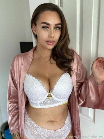 bustybelle_xx