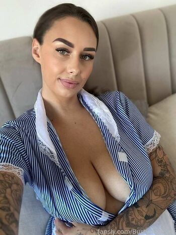 bustybelle_xx