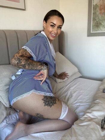 bustybelle_xx