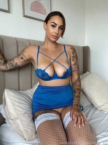 bustybelle_xx