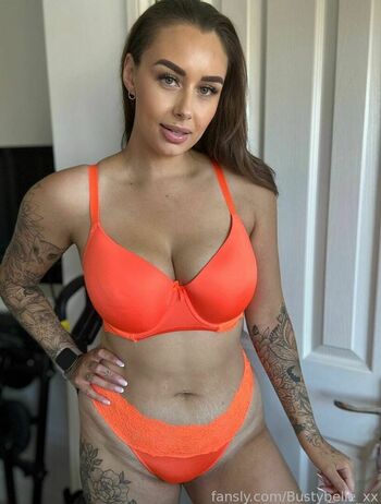 bustybelle_xx