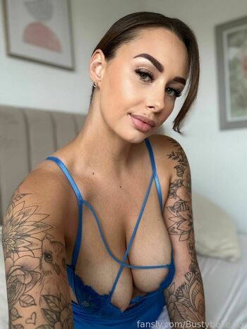 bustybelle_xx