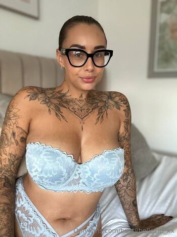 bustybellevip_xx
