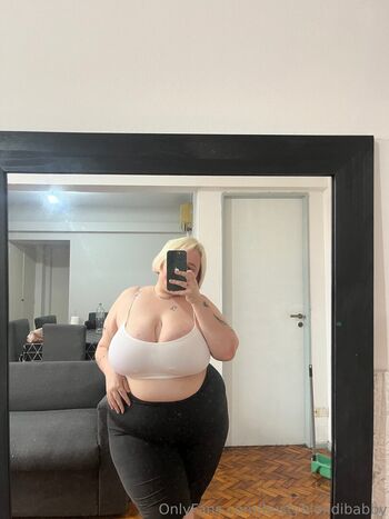 bustyblondibabby