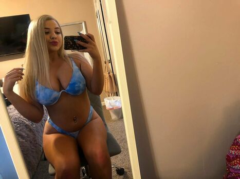 Caitlinelizxo