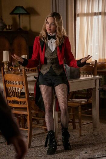 Caity Lotz
