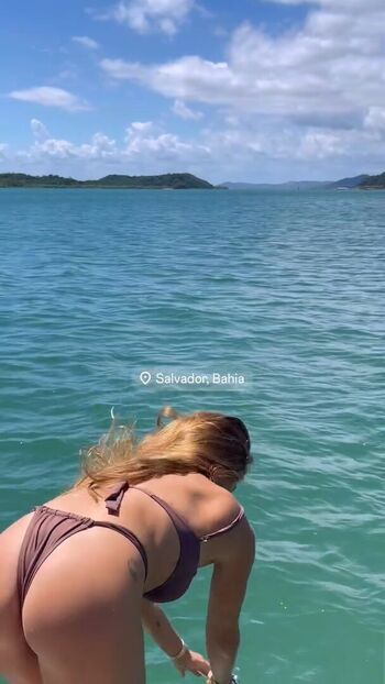 Camila Mayrink