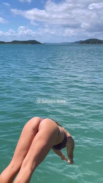 Camila Mayrink