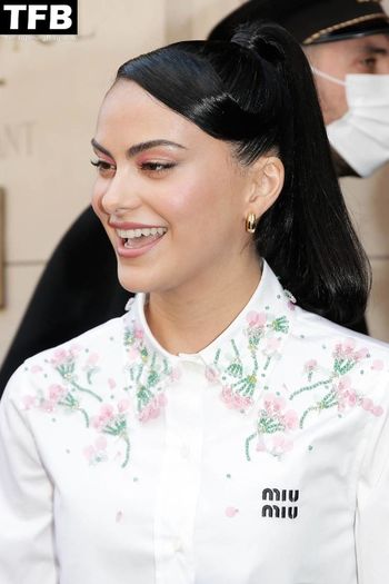 Camila Mendes