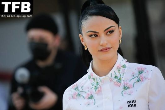 Camila Mendes