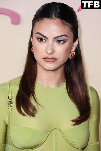 Camila Mendes