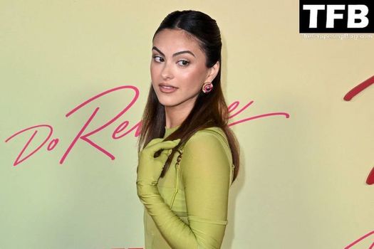 Camila Mendes