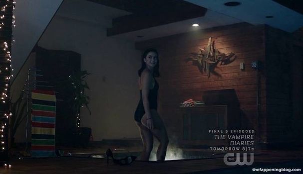 Camila Mendes