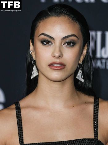 Camila Mendes
