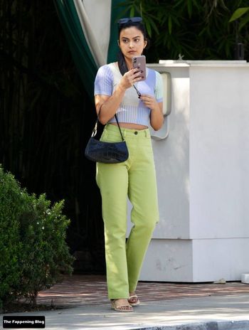 Camila Mendes