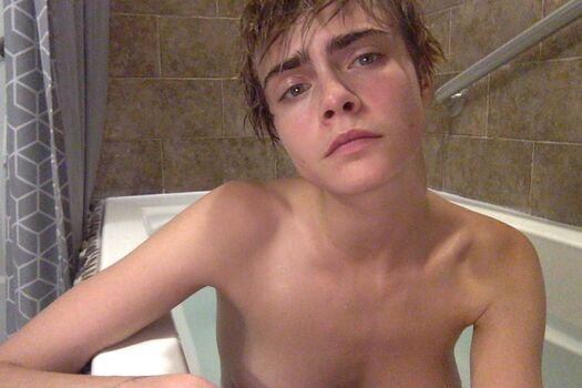 Cara Delevingne
