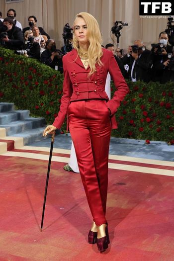 Cara Delevingne