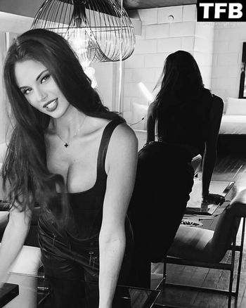 Carina Zavline