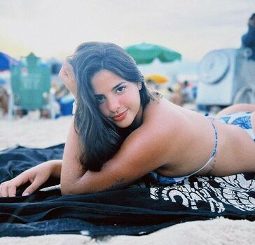 Carine Malheiros