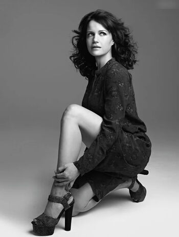 Carla Gugino
