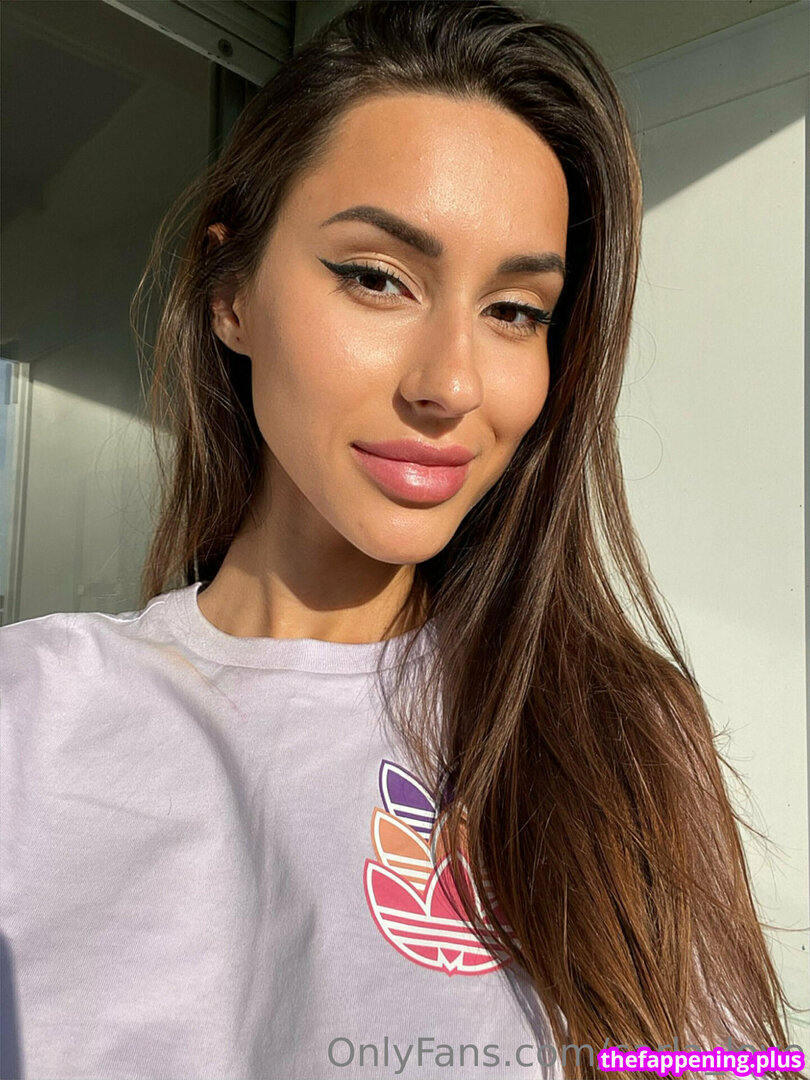 carla_love