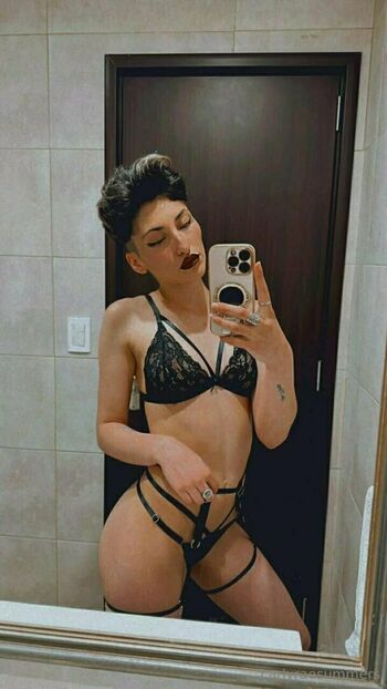 carlyraesummers