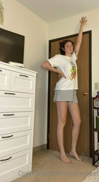 carlyreyfeet