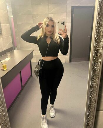 Caseyroseexo