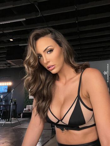 Cassie Lee