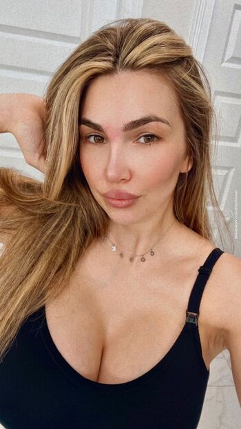 Cassie Lee