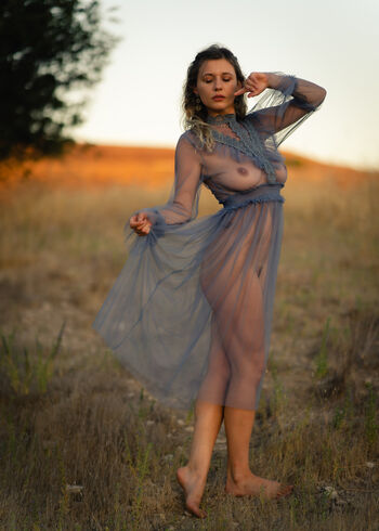 Cecily from Naked Bakers / ccflight