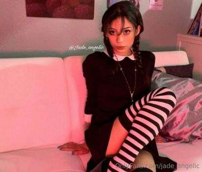 cerise_angelic