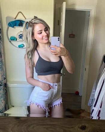 Charleemanderz