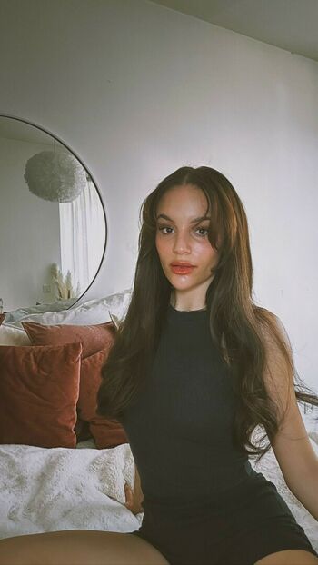 Charletta ASMR