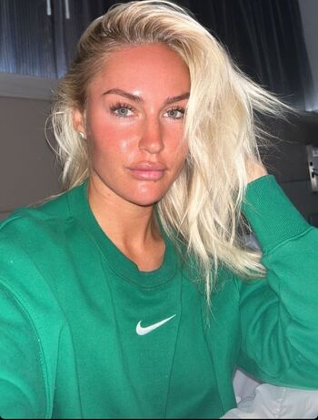 Charley Hull