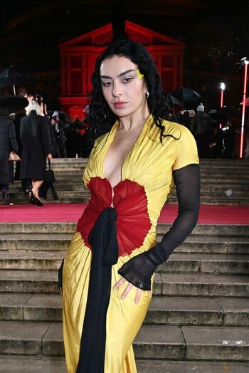 Charli XCX