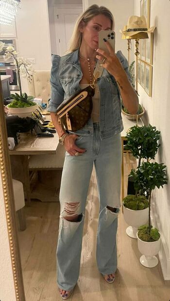 Charlotte Flair