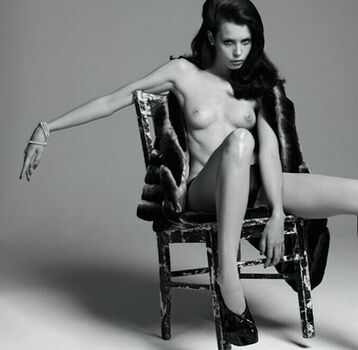 Charlotte Kemp Muhl