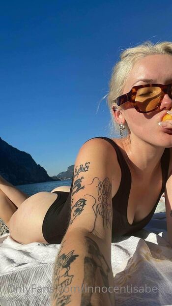 cherryisabellejones