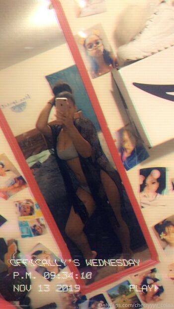 cherryyyy_colaa