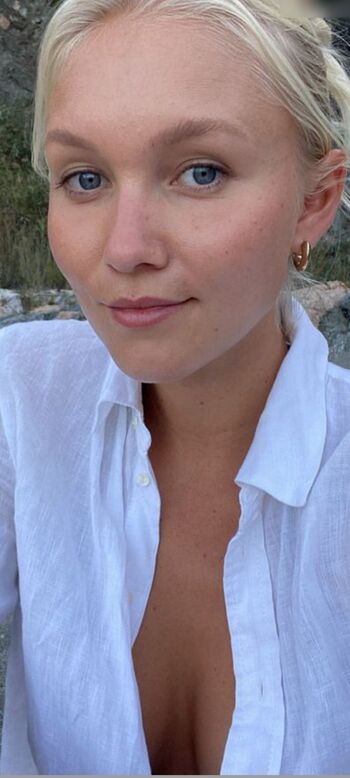 Chiara Schmitt chiaracs_