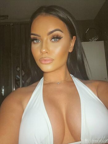 Chloe Bain
