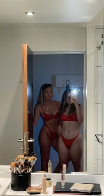 Chloe Burns