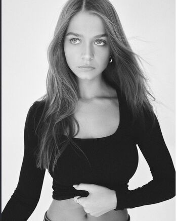 Chloe Campbell
