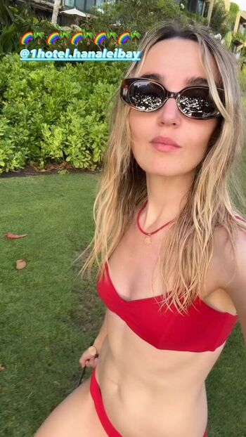 Chloe Fineman