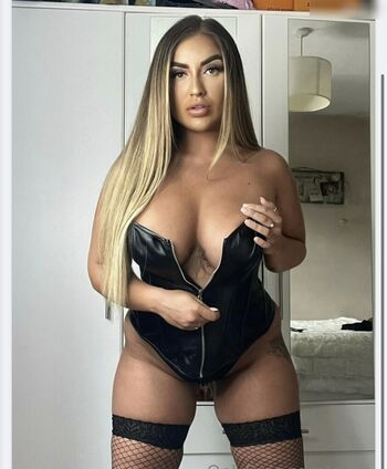 Chloe Fleming
